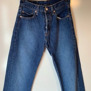 501 Levi’s Strauss & Co Vintage 90s dark wash jean